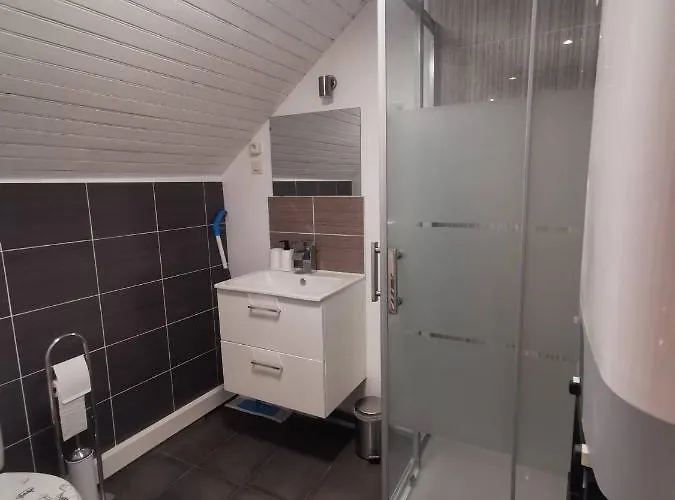 Apartment Le Rez De Jardin Honfleur