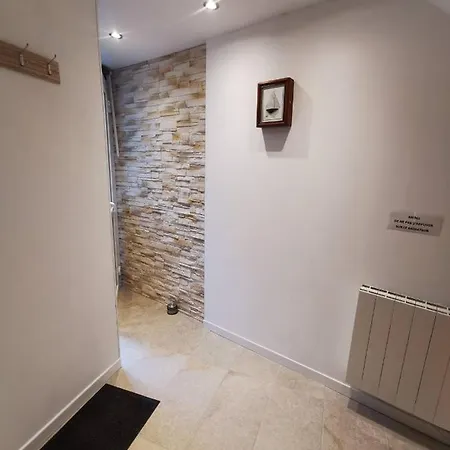Le Rez De Jardin Apartmán *